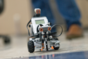 NUEVAS PROFESIONES DOMINARÁN AL MUNDO EN LOS PRÓXIMOS DIEZ AÑOS