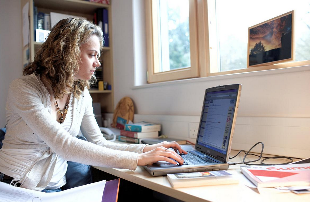 Estudiar fuera de casa - Preutech