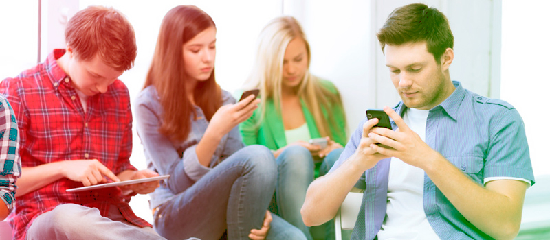 Llaman a utilizar las plataformas online para postular a becas de ingreso a la universidad